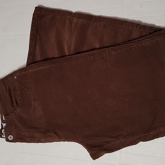 WALLFLOWER The Dad Fit High Rise Corduroy Jeans Size 11 Like New - Picture 7 of 10